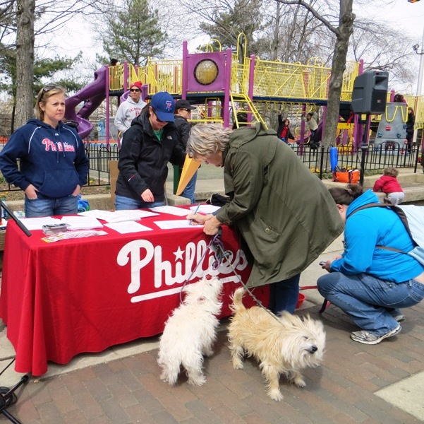 Phillies Pup Rally